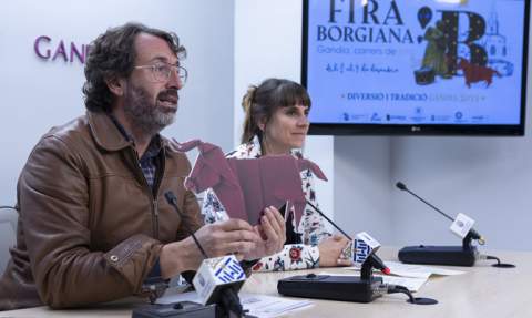 Vicent Mascarell y Marina Sanmart&iacute;n, en rueda de prensa.