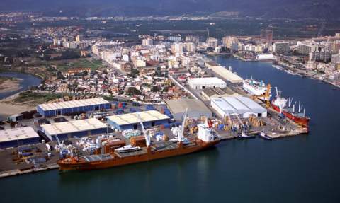 Muelle Serpis del puerto de Gandia. Muelle Serpis del puerto de Gandia.