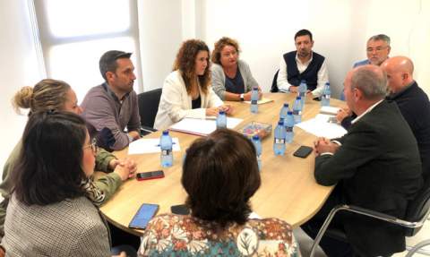 Reuni&oacute;n con empresarios en Palma de Gandia.