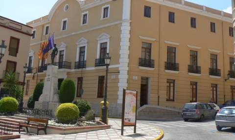 Ayuntamiento de Oliva.