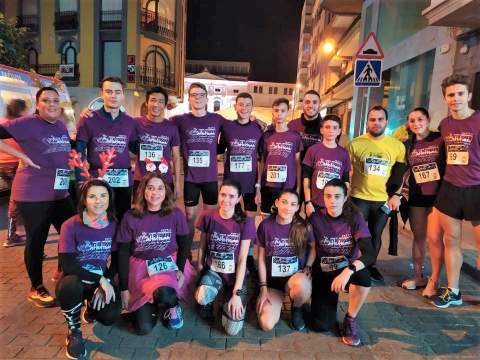 Grupo de corredores del club en la sansilvestre de Tavernes.