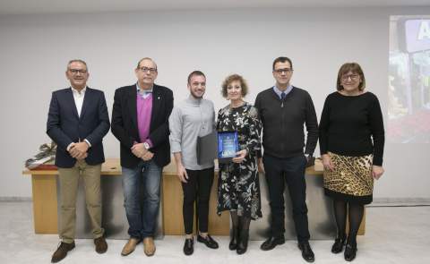 Primer premio, Faus Atelier.